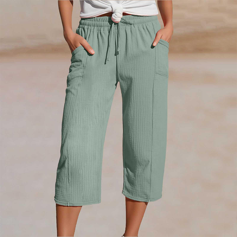 Women's Plain Pleated Cotton And Linen Shorts